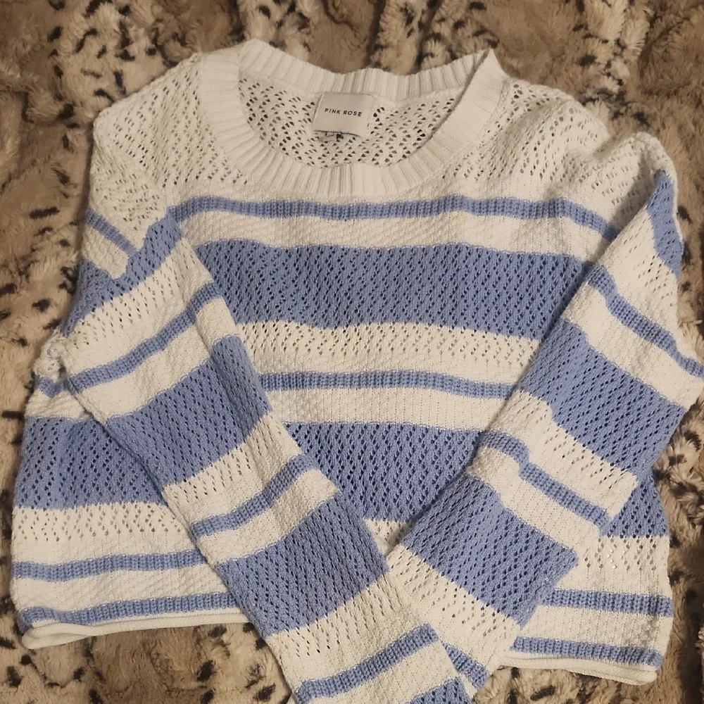 Pink Rose Sweater - Picture 1 of 2